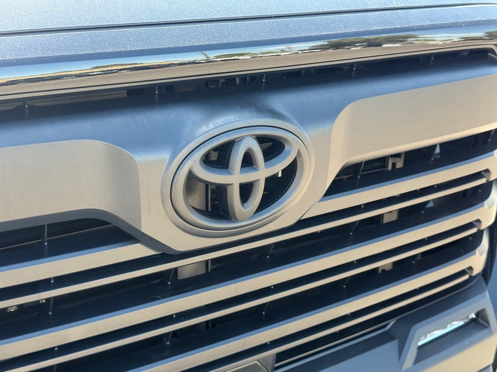 Used 2025 Toyota Tundra SR5 AWD/4WD image 34