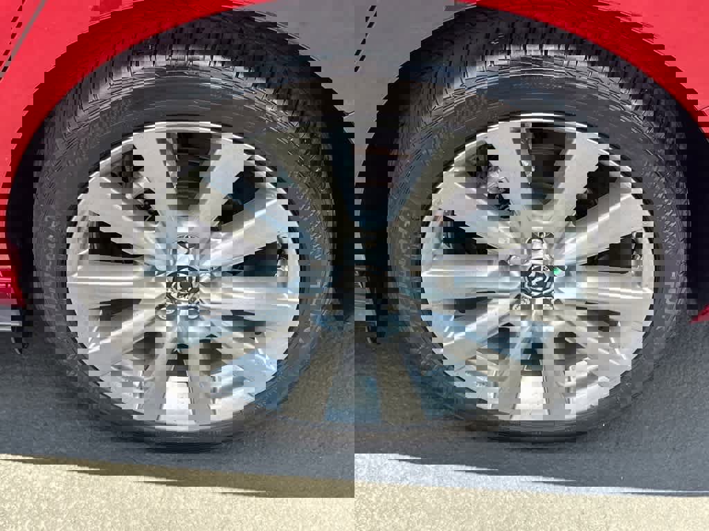 Used 2023 MAZDA MAZDA3 s image 25