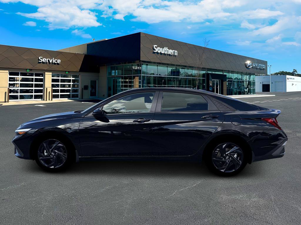 New 2026 Hyundai Elantra Sport image 3