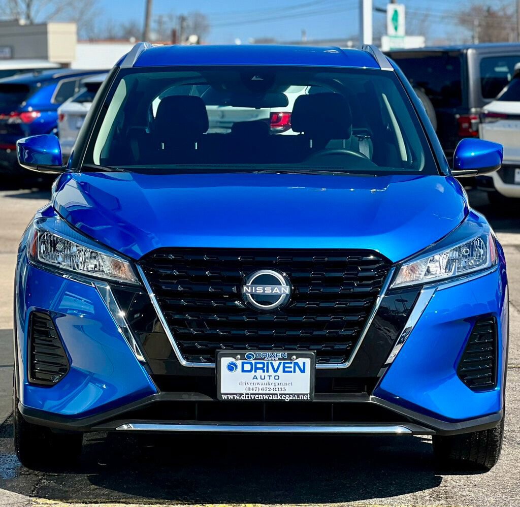 Used 2024 Nissan Kicks SV image 6