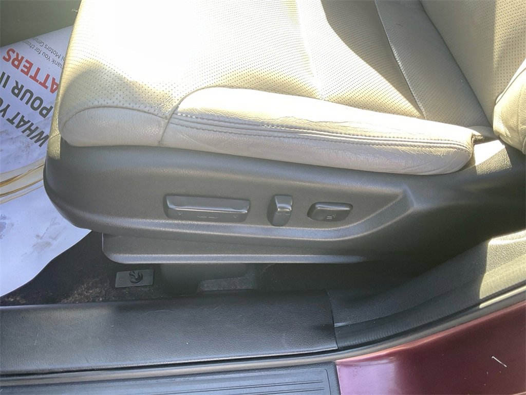 Used 2016 Honda CR-V Touring image 13