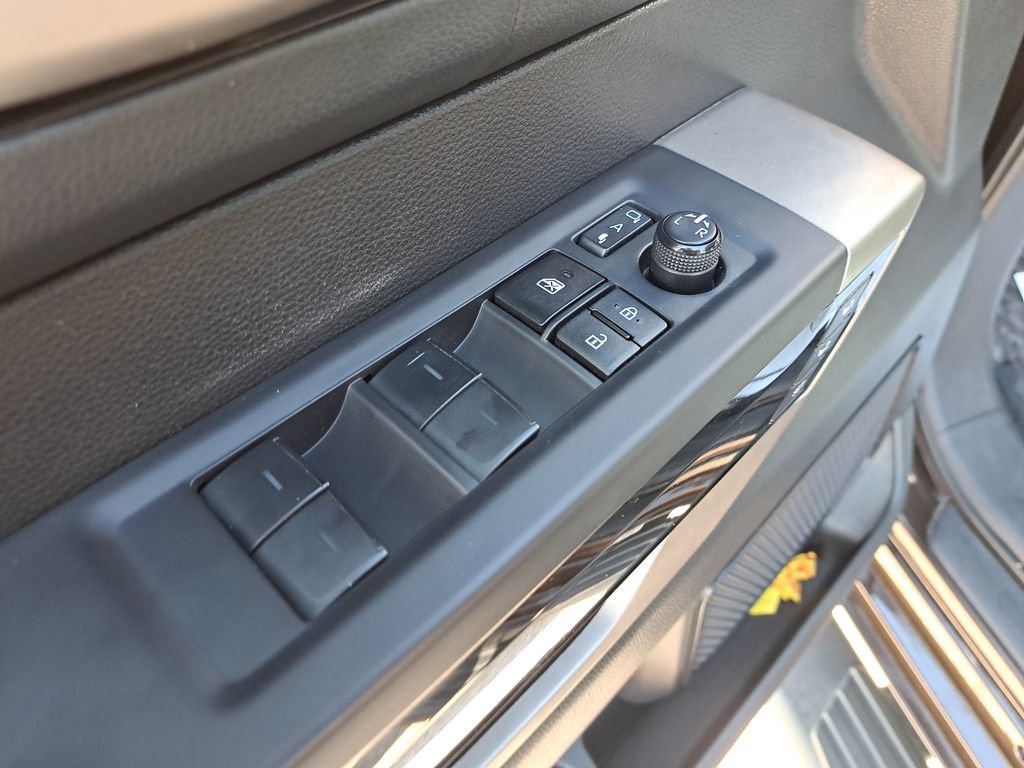 Used 2023 Toyota Tundra Limited image 14