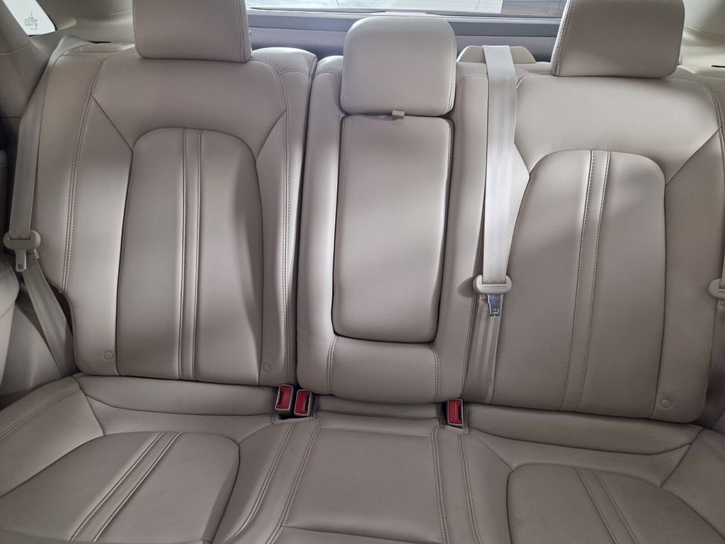 Used 2019 Lincoln MKZ Premiere image 22