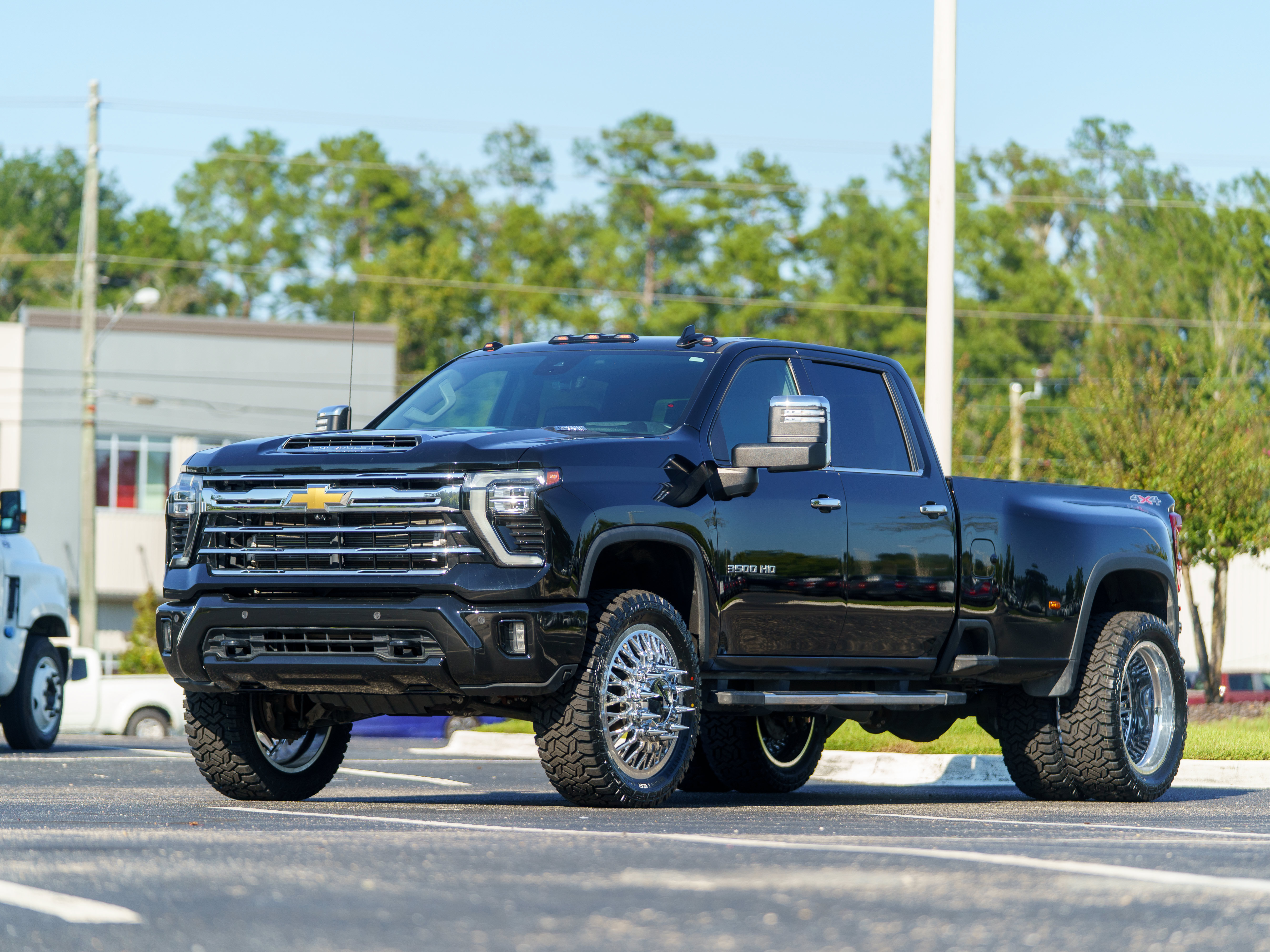 Used 2024 Chevrolet Silverado 3500 LTZ AWD/4WD image 40