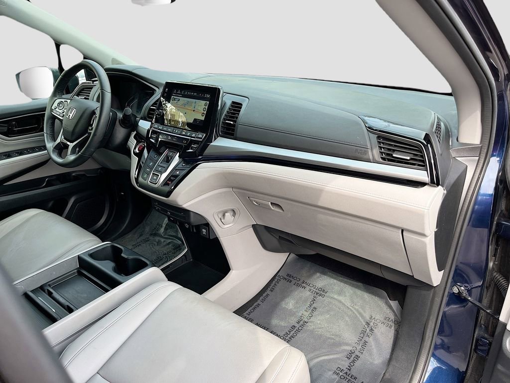 Used 2024 Honda Odyssey Touring image 32