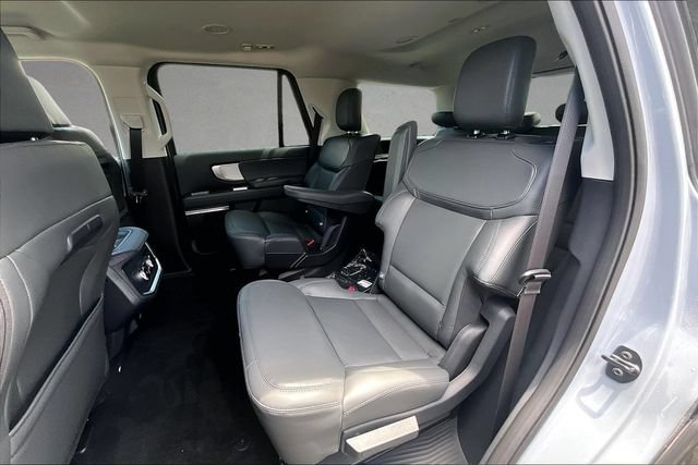 New 2027 Ford Expedition Active AWD/4WD image 10