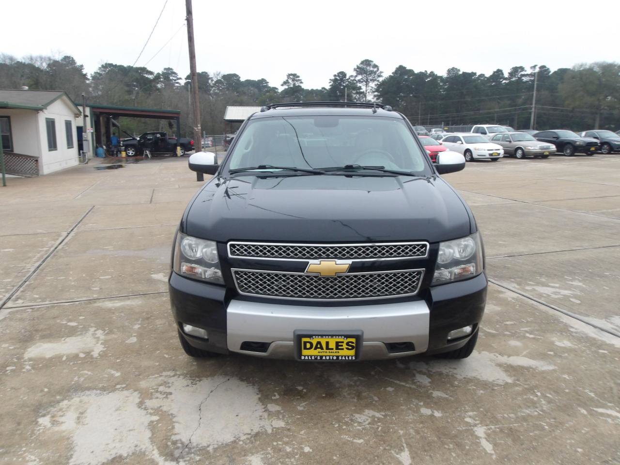 Used 2013 Chevrolet Avalanche LT w/ Suspension Package, Off-Road image 3