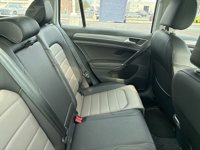 Used 2017 Volkswagen Golf Alltrack SEL image 20