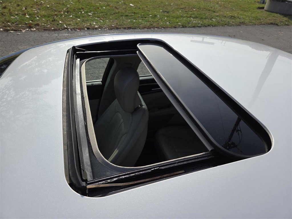 Used 2017 Lincoln MKZ Reserve w/ Climate Package image 3