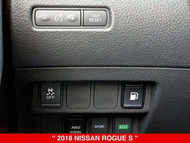 Used 2018 Nissan Rogue S AWD/4WD image 18