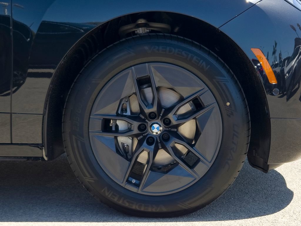 New 2026 BMW iX xDrive45 image 6