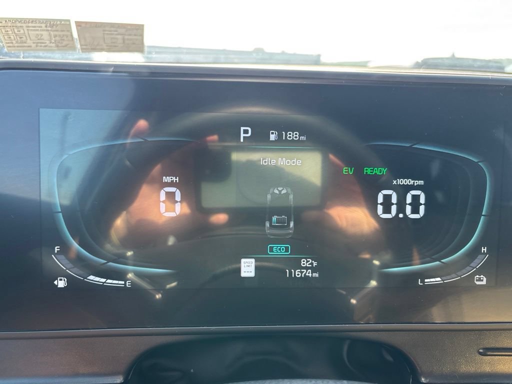 Certified 2025 Kia Sportage EX AWD/4WD image 9