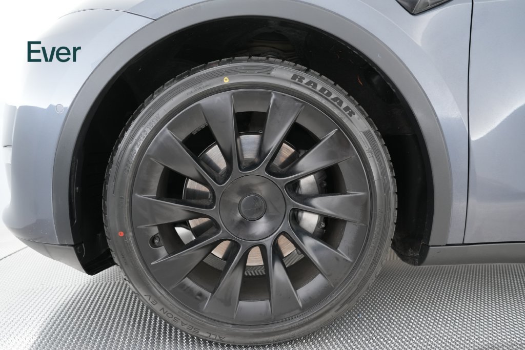Used 2023 Tesla Model Y Long Range AWD/4WD image 20