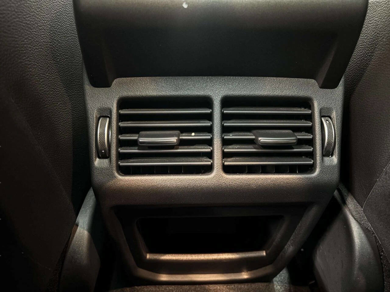 Used 2012 Land Rover Range Rover Evoque Dynamic image 23