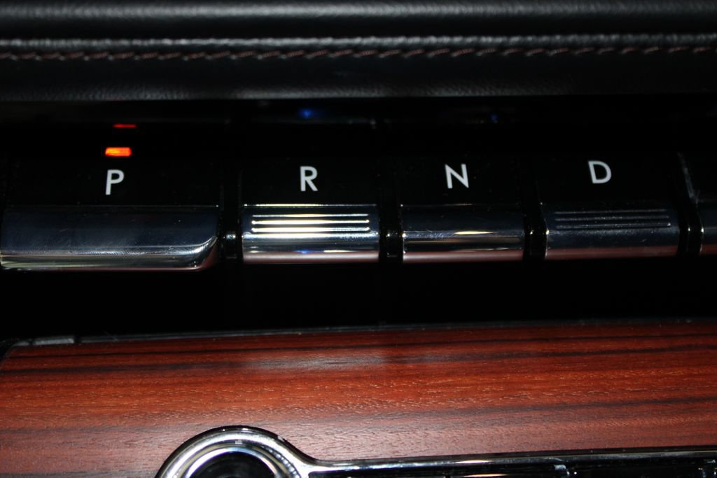 Used 2024 Lincoln Aviator Reserve w/ Equipment Group 201A RWD image 52