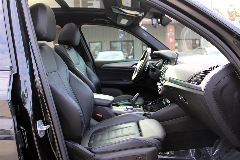 Used 2018 BMW X3 M40i image 15