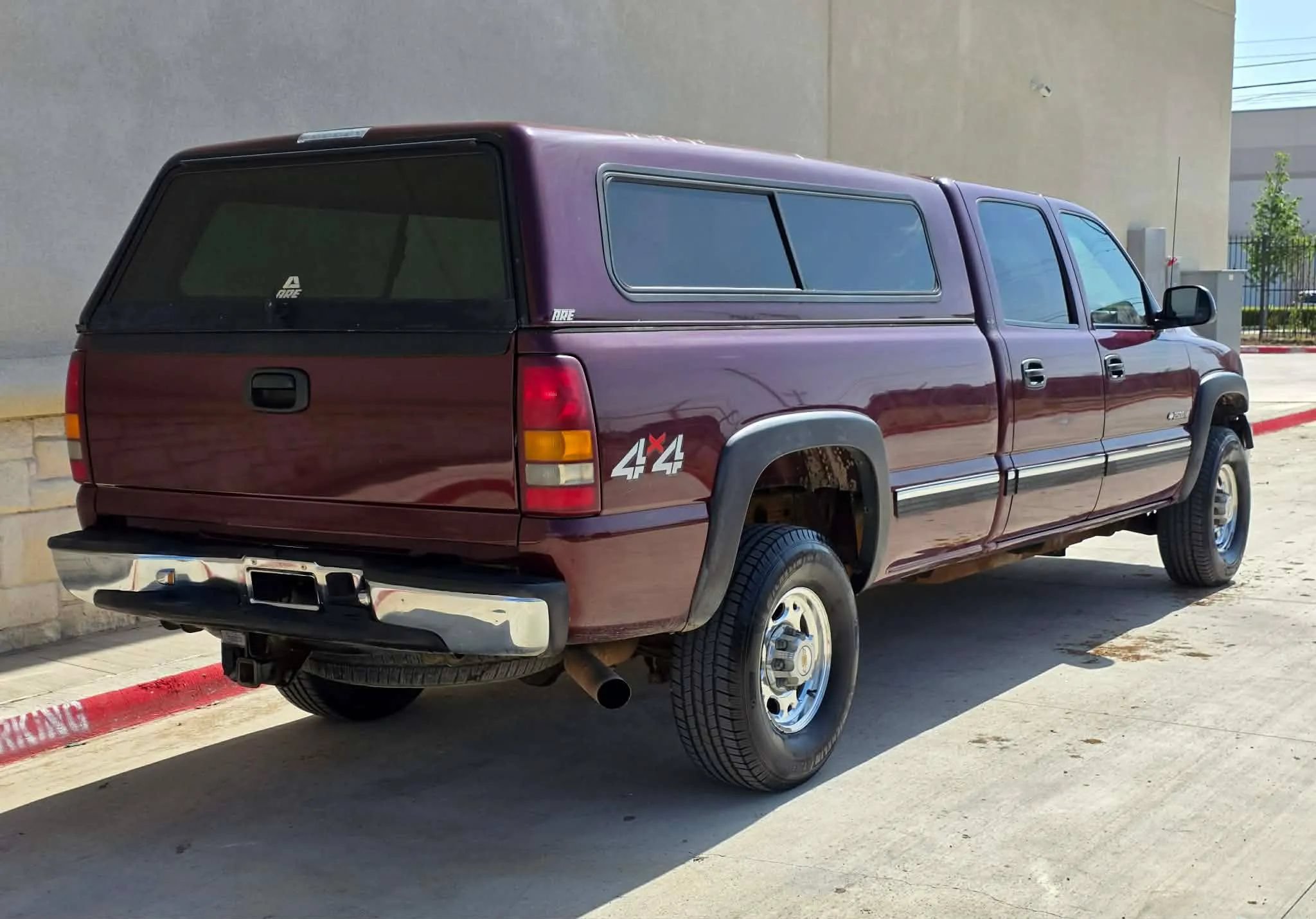 Used 2002 Chevrolet Silverado 2500 LS w/ Off-Road Skid Plate Pkg AWD/4WD image 3