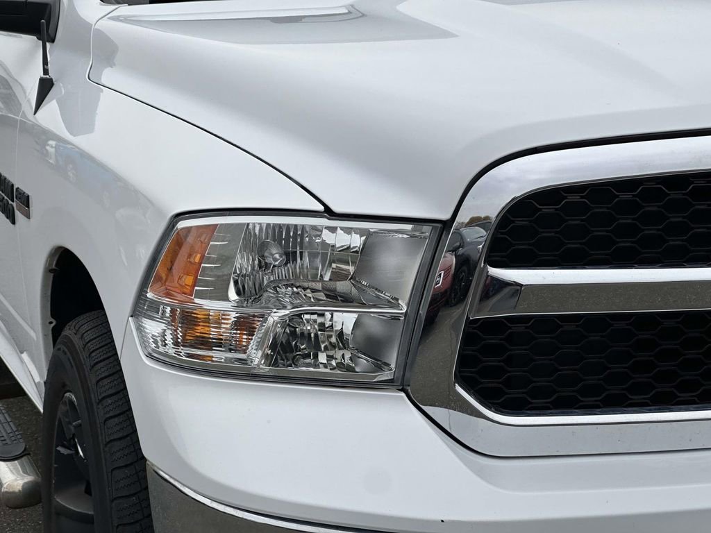 Used 2016 RAM 1500 Classic SLT image 9