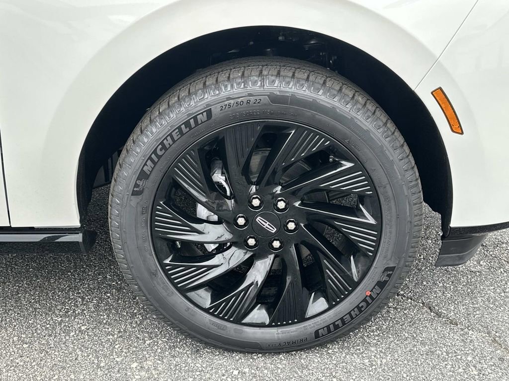 New 2025 Lincoln Navigator Reserve w/ Jet Appearance Package image 12