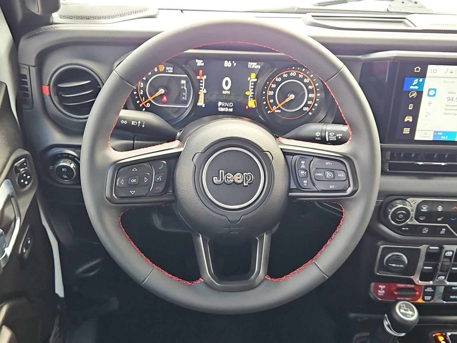 Used 2024 Jeep Gladiator Rubicon w/ Safety Group AWD/4WD image 14