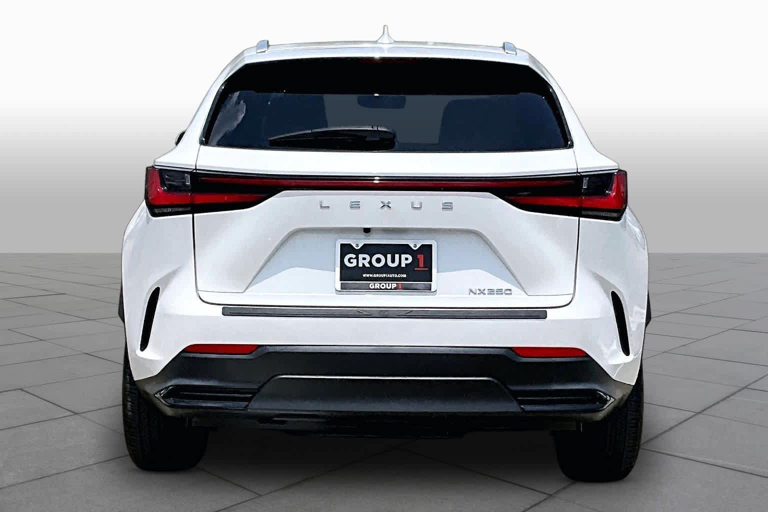 Used 2024 Lexus NX 250 FWD w/ Towing Package (2000 Lbs) image 5