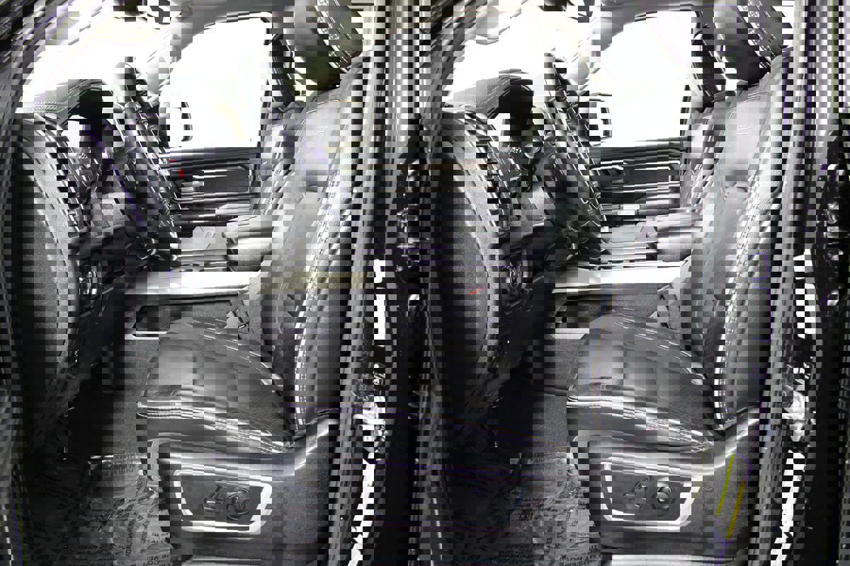 Used 2022 RAM 1500 Laramie image 35