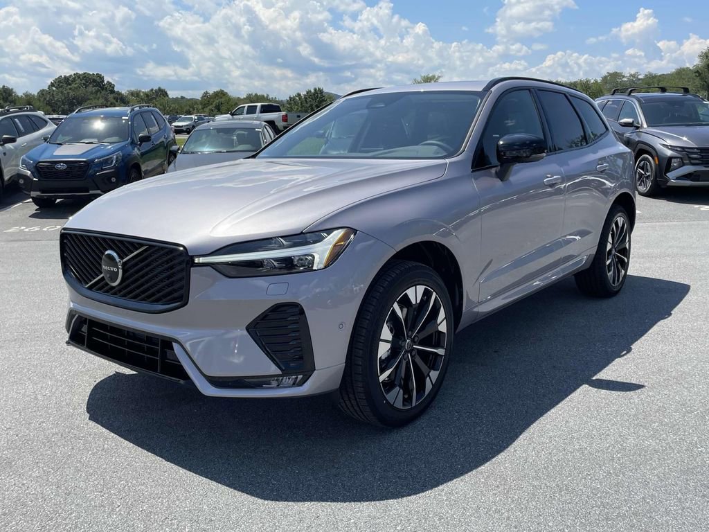 New 2026 Volvo XC60 B5 Plus w/ Protection Package Premier image 26