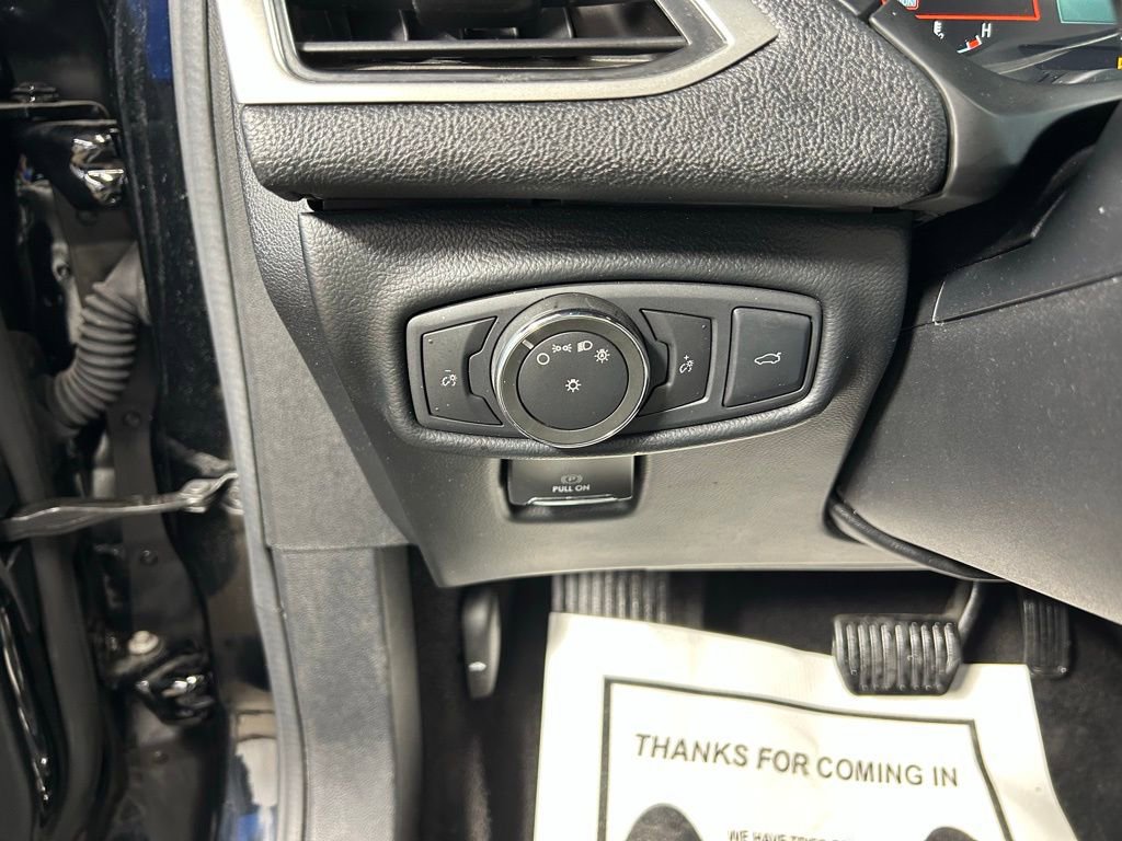 Used 2017 Lincoln MKZ Reserve image 25