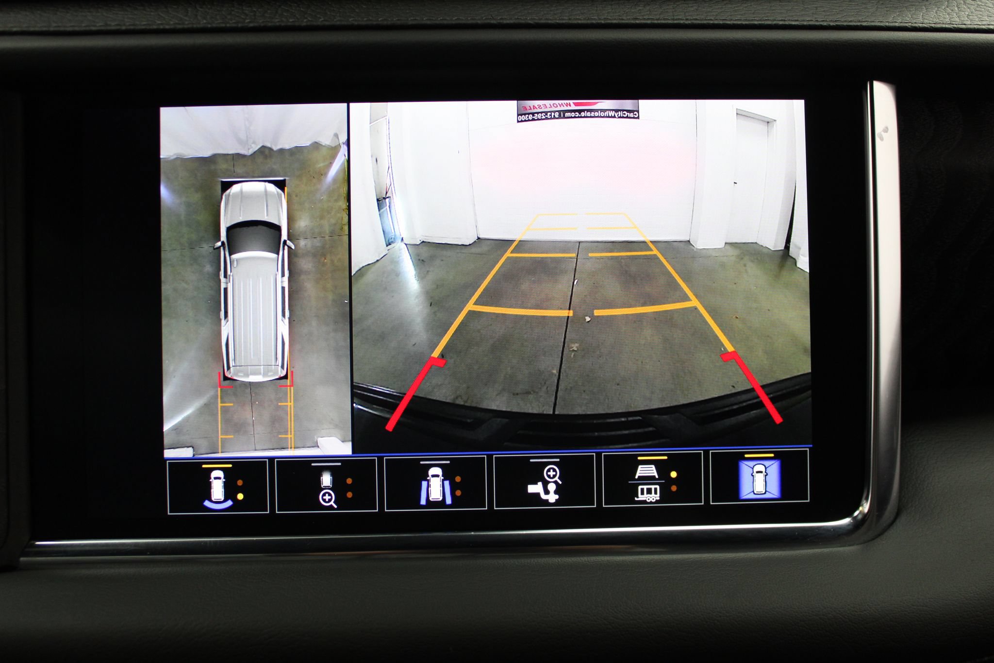 Used 2022 GMC Yukon XL Denali AWD/4WD image 54