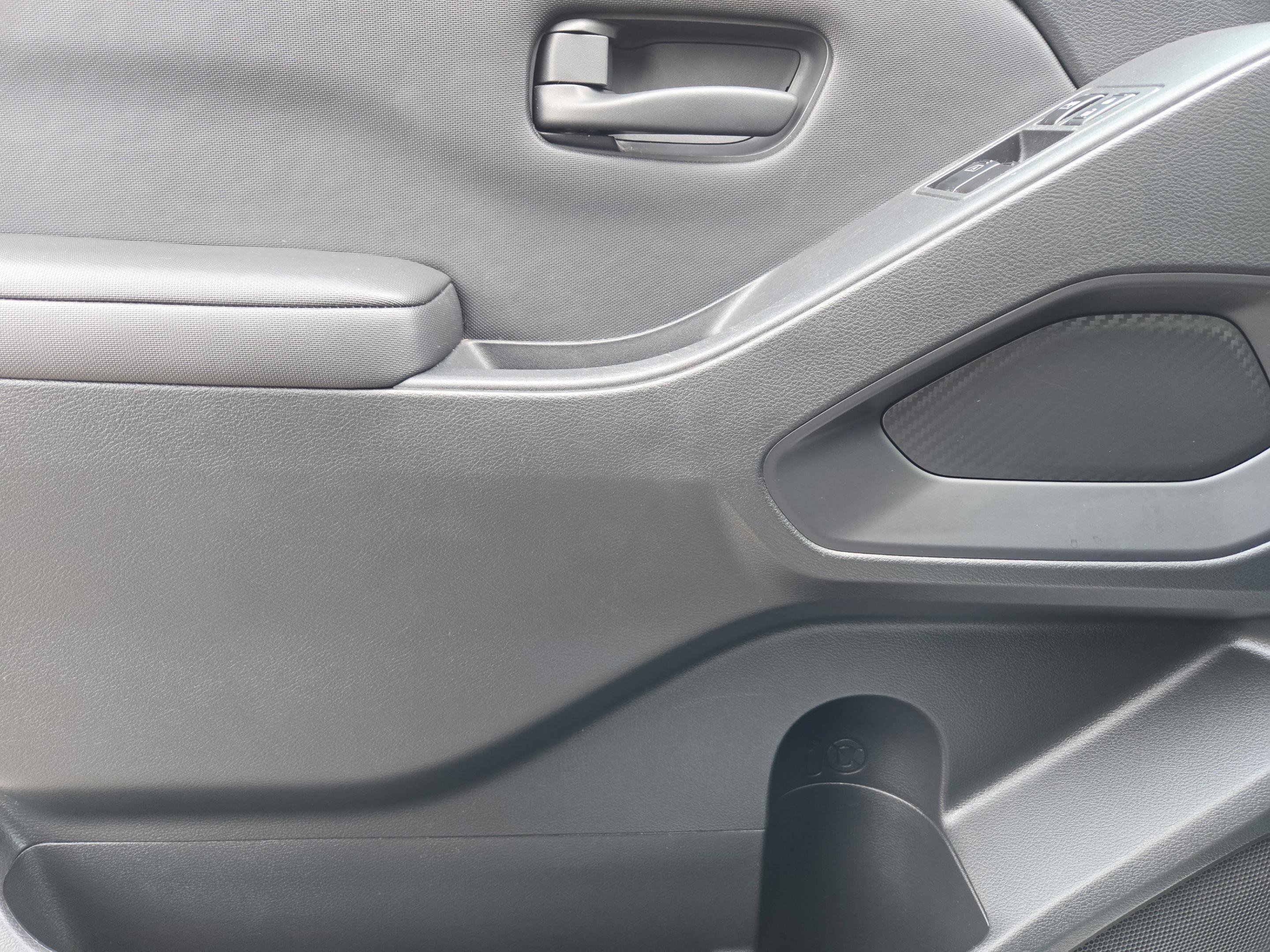 Used 2023 Nissan Frontier S image 21