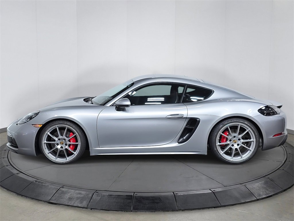 Certified 2024 Porsche 718 Cayman GT4 image 2