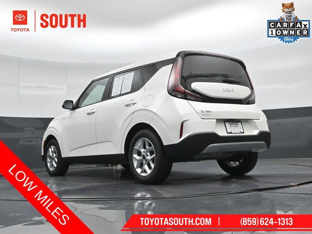 Used 2025 Kia Soul LX w/ LX Technology Package FWD image 37