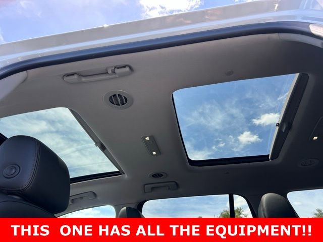 Used 2023 GMC Acadia AT4 w/ Technology Package AWD/4WD image 18