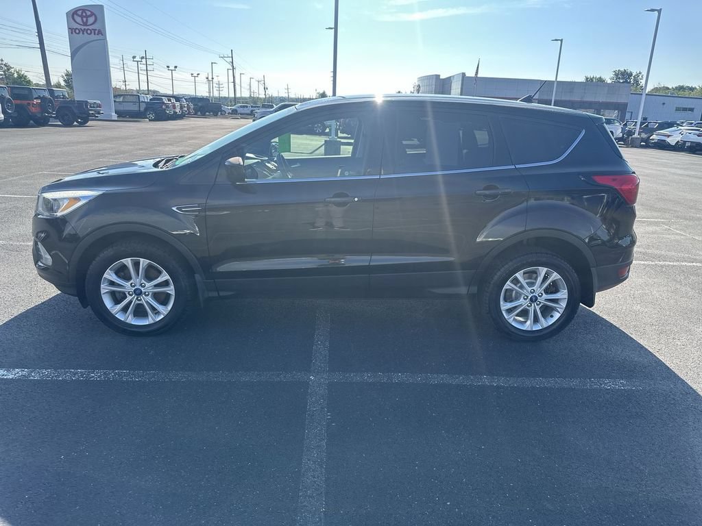 Used 2019 Ford Escape SE AWD/4WD image 5