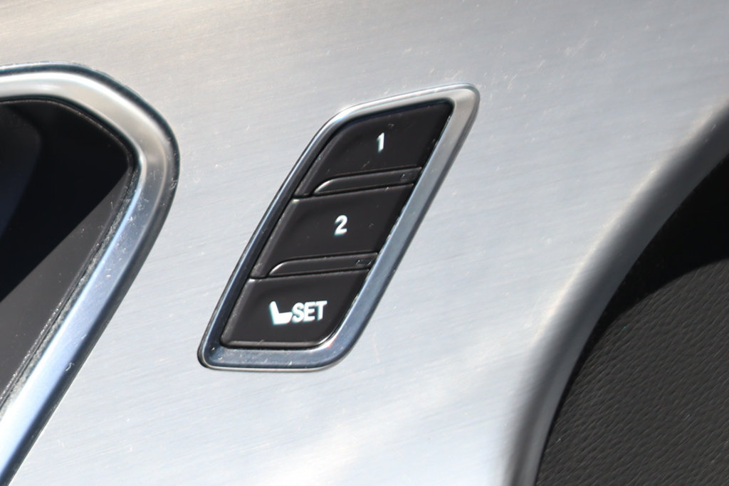 Used 2021 Acura RDX w/ Technology Package FWD image 16