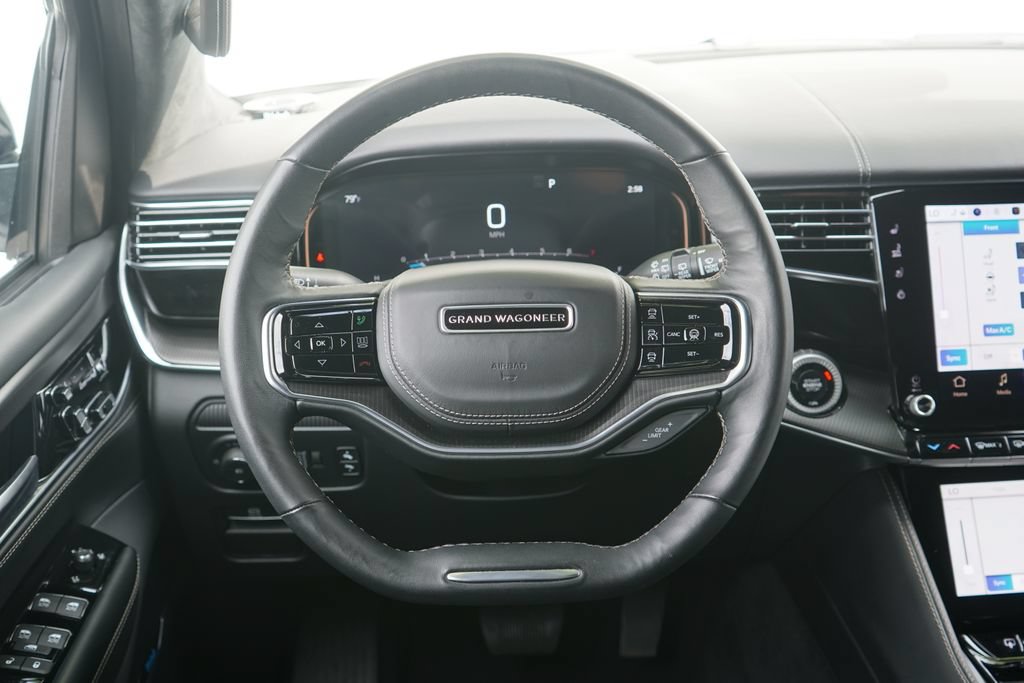 Used 2025 Jeep Grand Wagoneer L Series II Obsidian w/ Quick Order Packagew 28T AWD/4WD image 15