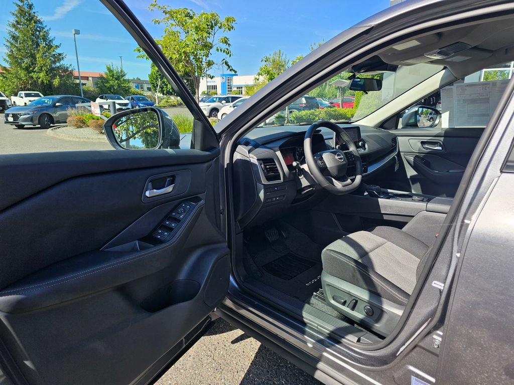 New 2026 Nissan Rogue SV AWD/4WD image 16