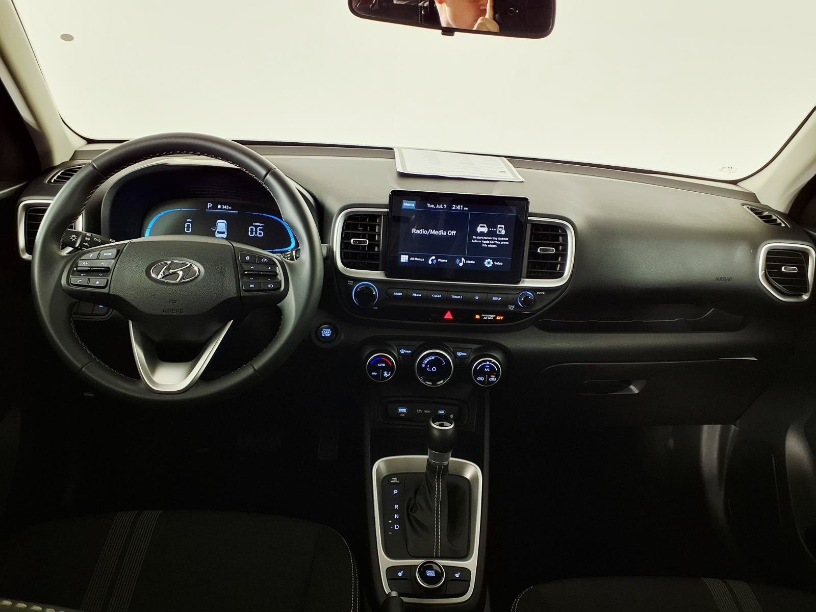 Certified 2026 Hyundai Venue SEL FWD image 14