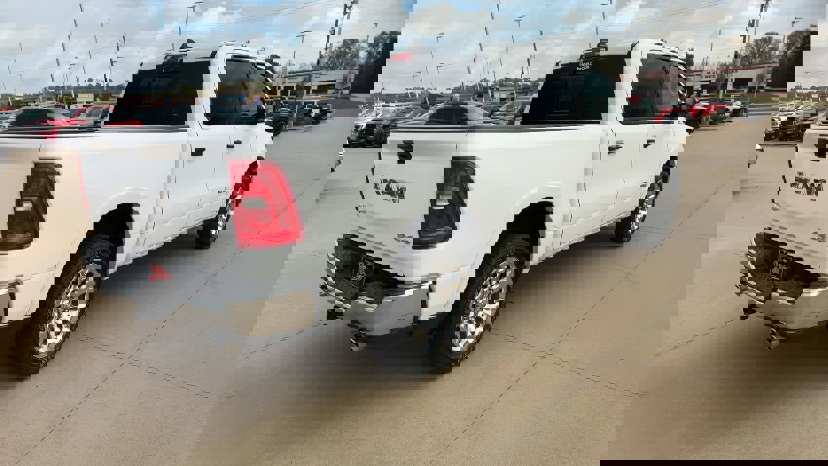 Used 2025 RAM 1500 Lone Star image 9