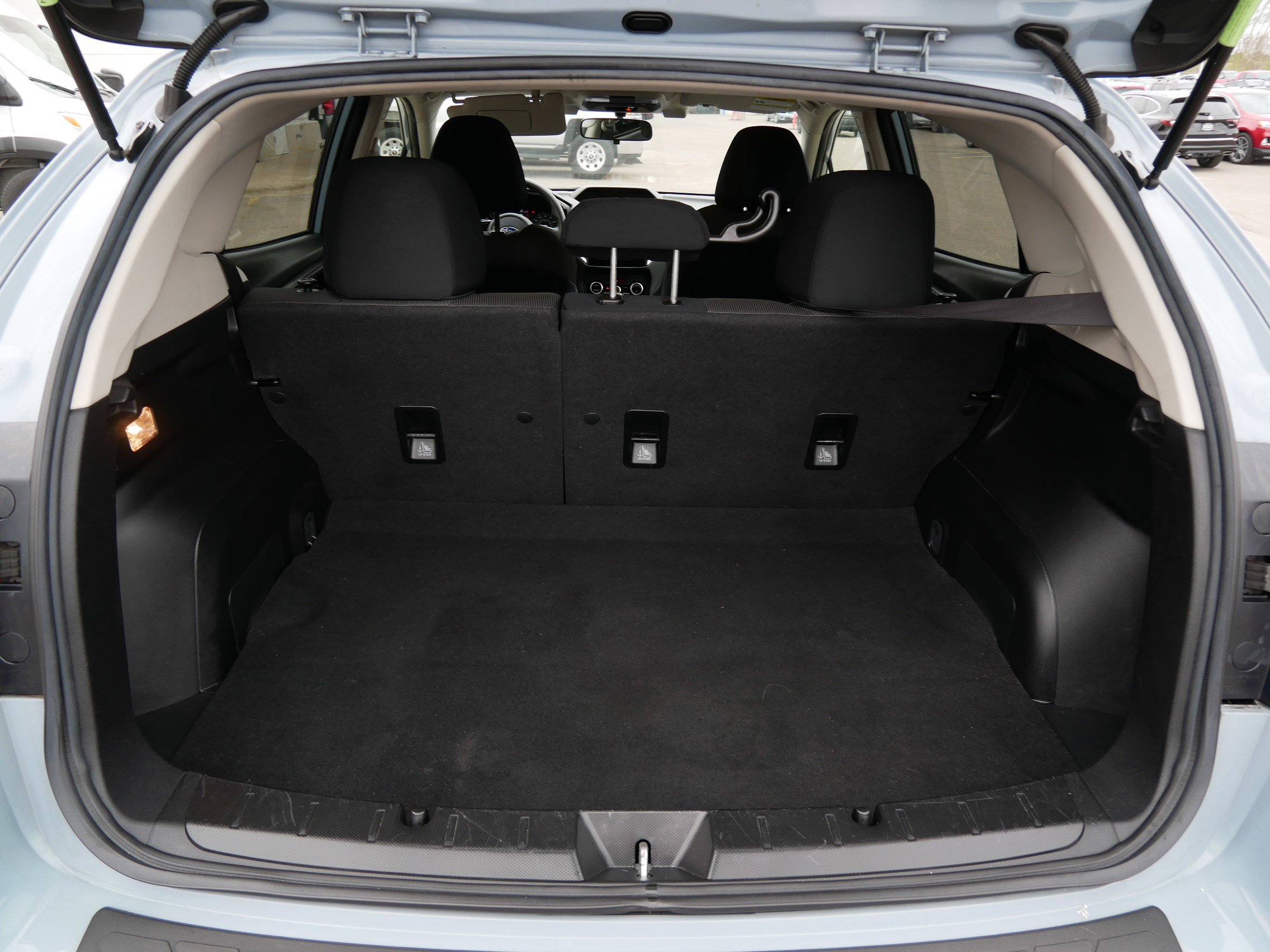 Used 2020 Subaru Crosstrek 2.0i AWD/4WD image 17