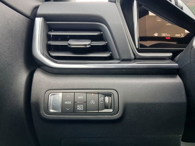 New 2026 GMC Terrain AT4 w/ Technology Package II AWD/4WD image 27