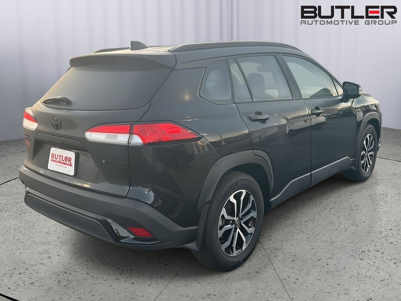 Used 2025 Toyota Corolla Cross AWD Hybrid image 6