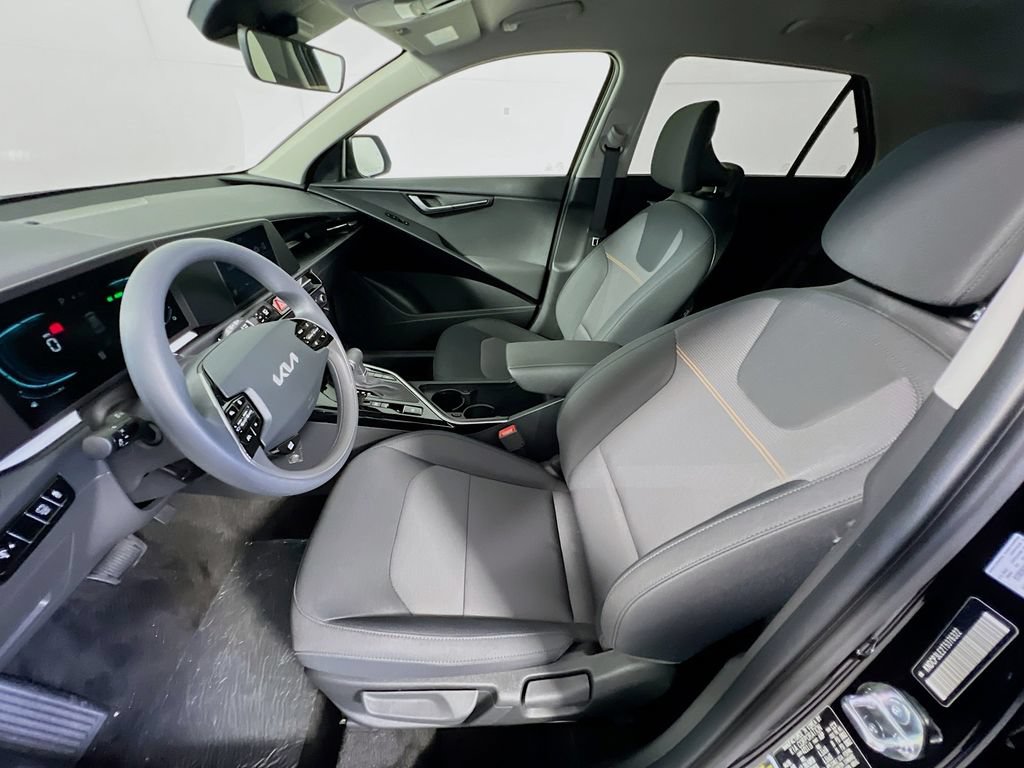 New 2026 Kia Niro LX FWD image 17