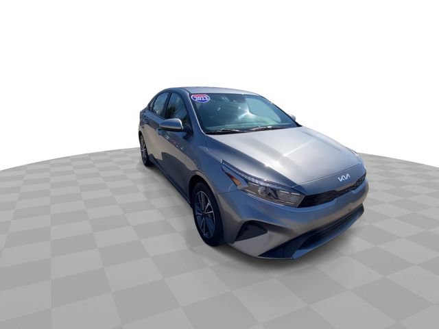 Used 2023 Kia Forte LXS FWD image 4