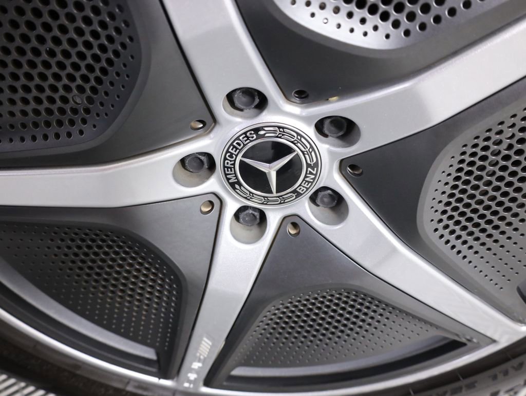 Certified 2023 Mercedes-Benz EQS 580 4MATIC SUV image 8