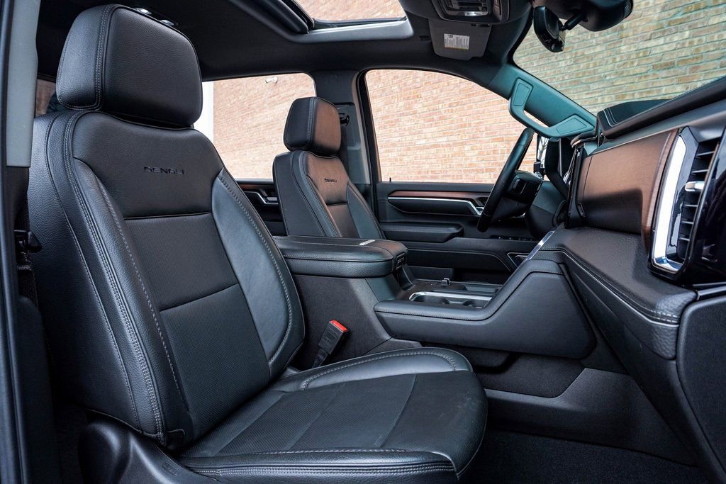 Used 2024 GMC Sierra 2500 Denali w/ Denali Reserve Package image 19