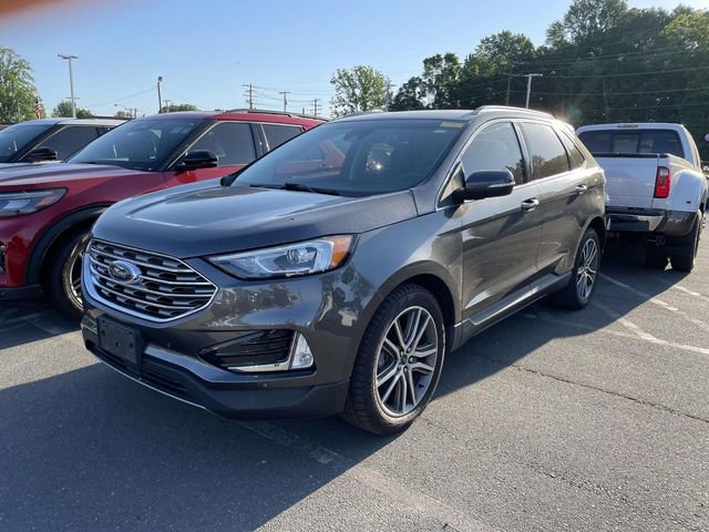 Used 2020 Ford Edge Titanium FWD image 3