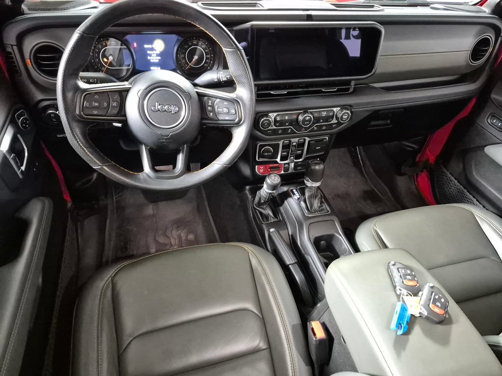 Used 2024 Jeep Gladiator Mojave AWD/4WD image 10