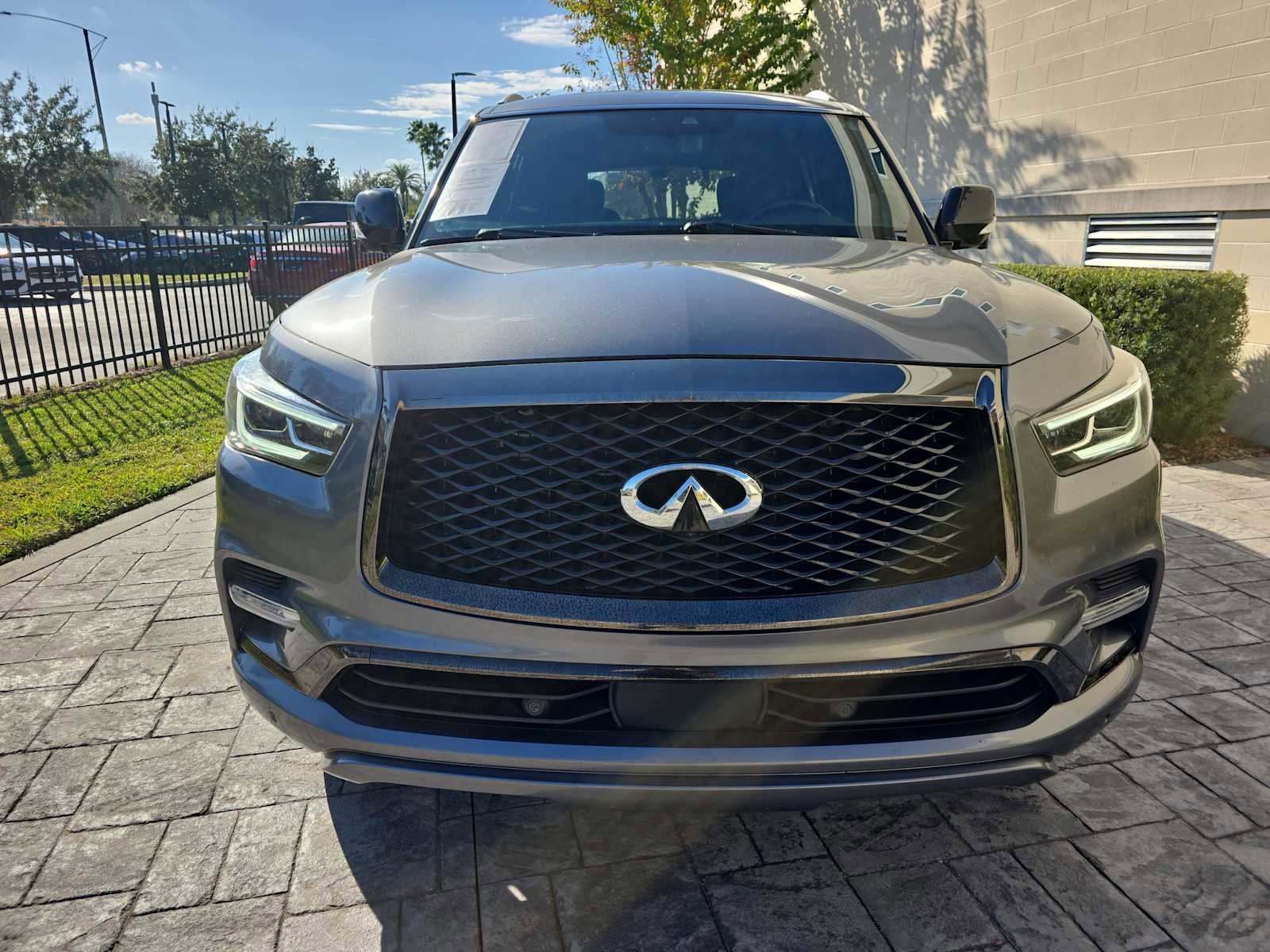 Used 2020 INFINITI QX80 Luxe w/ Edition 30 Package image 2