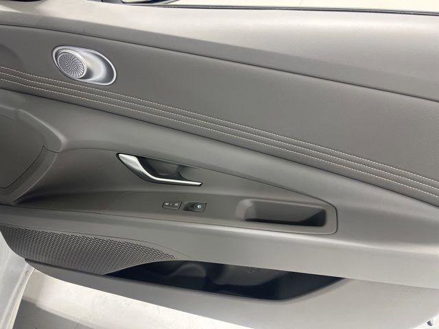 New 2026 Hyundai Elantra Sport image 21